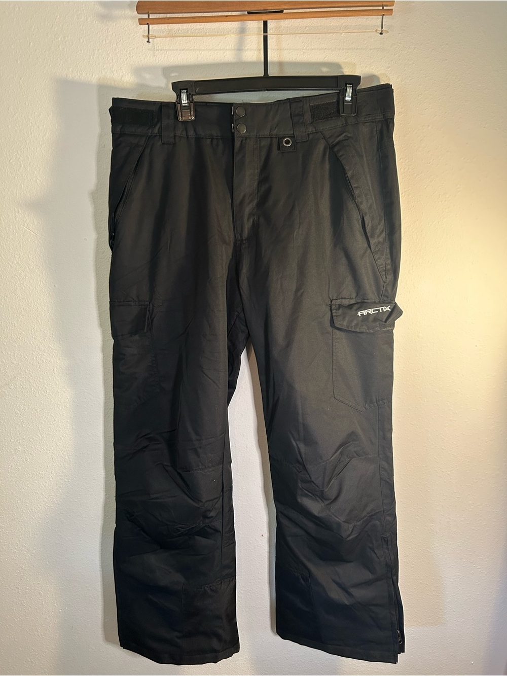 Arctix Men's Insulated Snowsports Cargo Pants  medium black